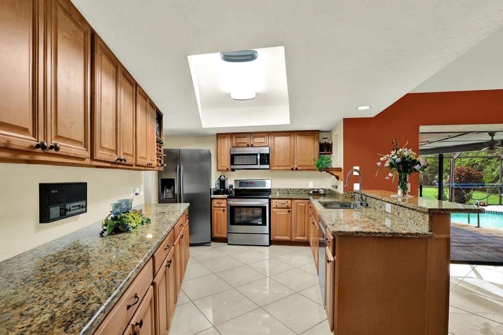 For Sale: $439,900 (3 beds, 2 baths, 1609 Square Feet)