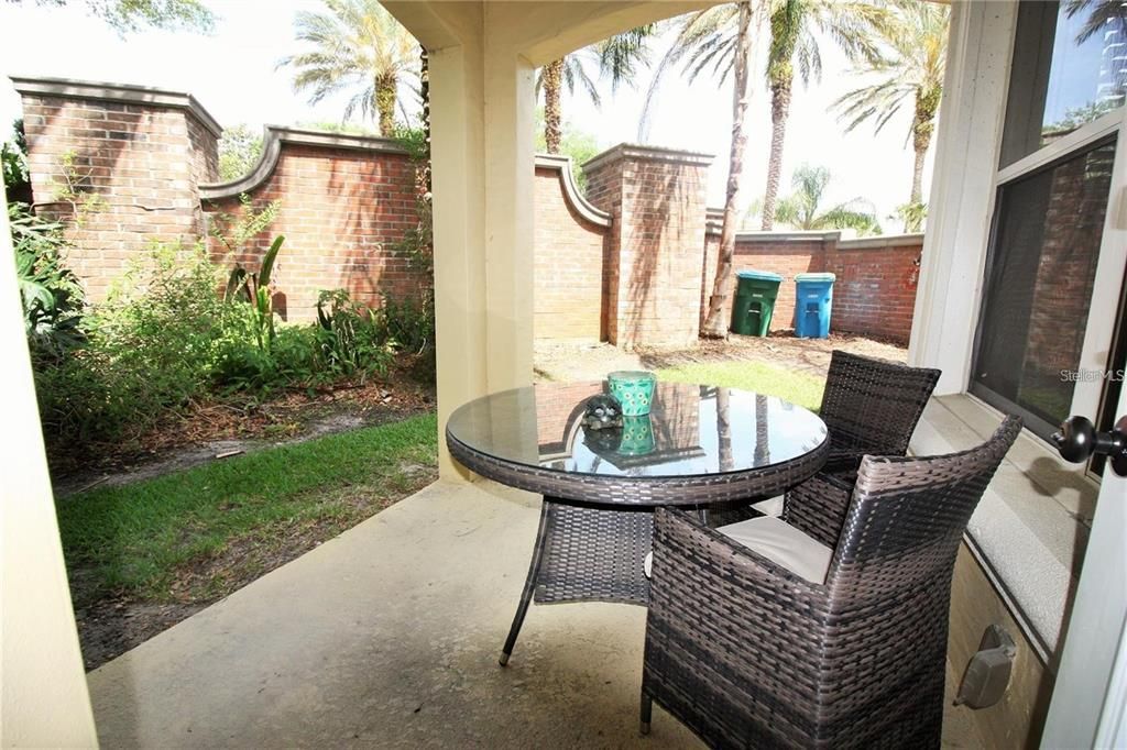 For Rent: $2,675 (3 beds, 2 baths, 1855 Square Feet)