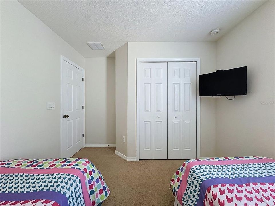 En Venta: $440,000 (5 camas, 4 baños, 2850 Pies cuadrados)