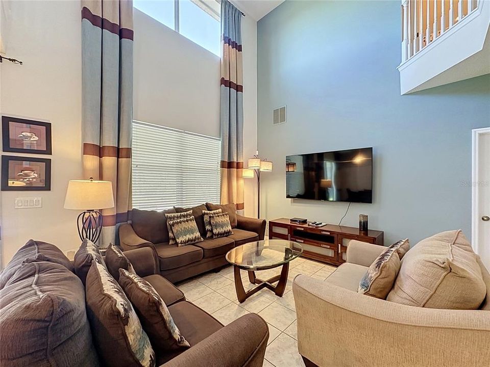 En Venta: $440,000 (5 camas, 4 baños, 2850 Pies cuadrados)