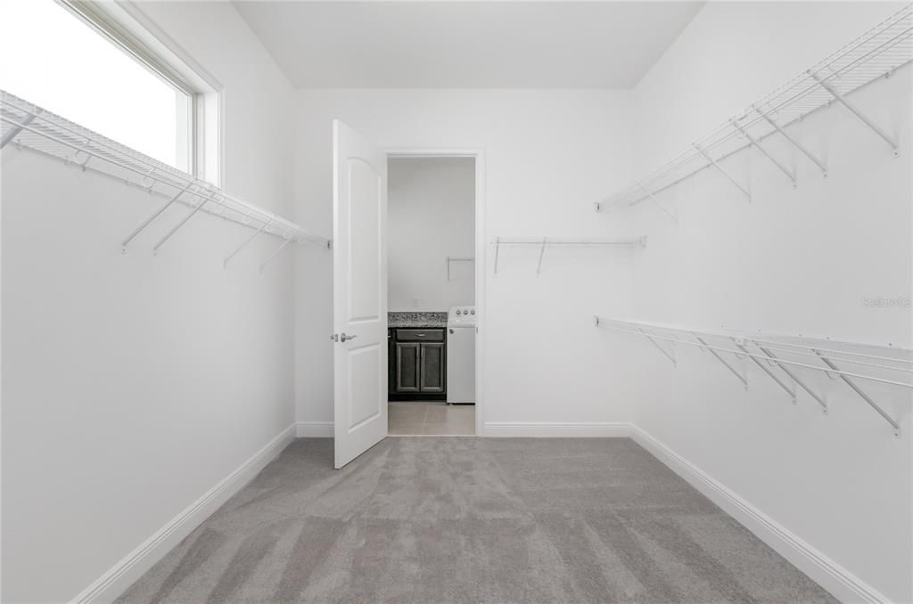 For Rent: $4,750 (5 beds, 5 baths, 3264 Square Feet)