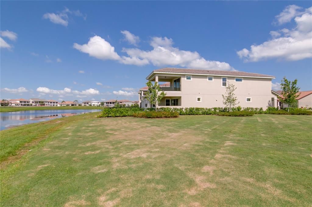 For Rent: $4,750 (5 beds, 5 baths, 3264 Square Feet)