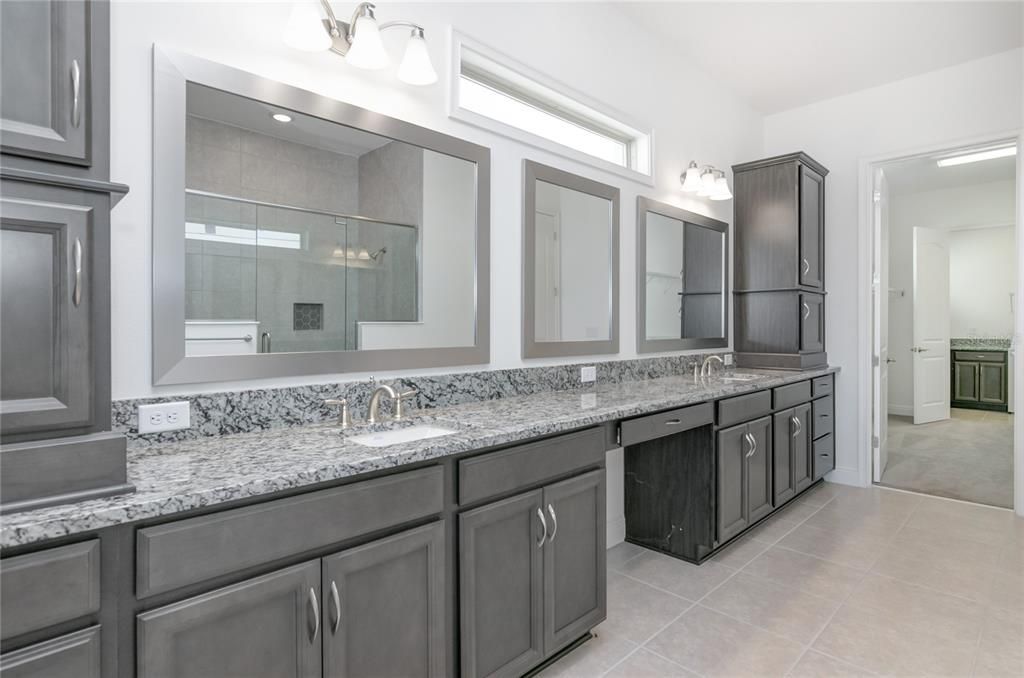 For Rent: $4,750 (5 beds, 5 baths, 3264 Square Feet)