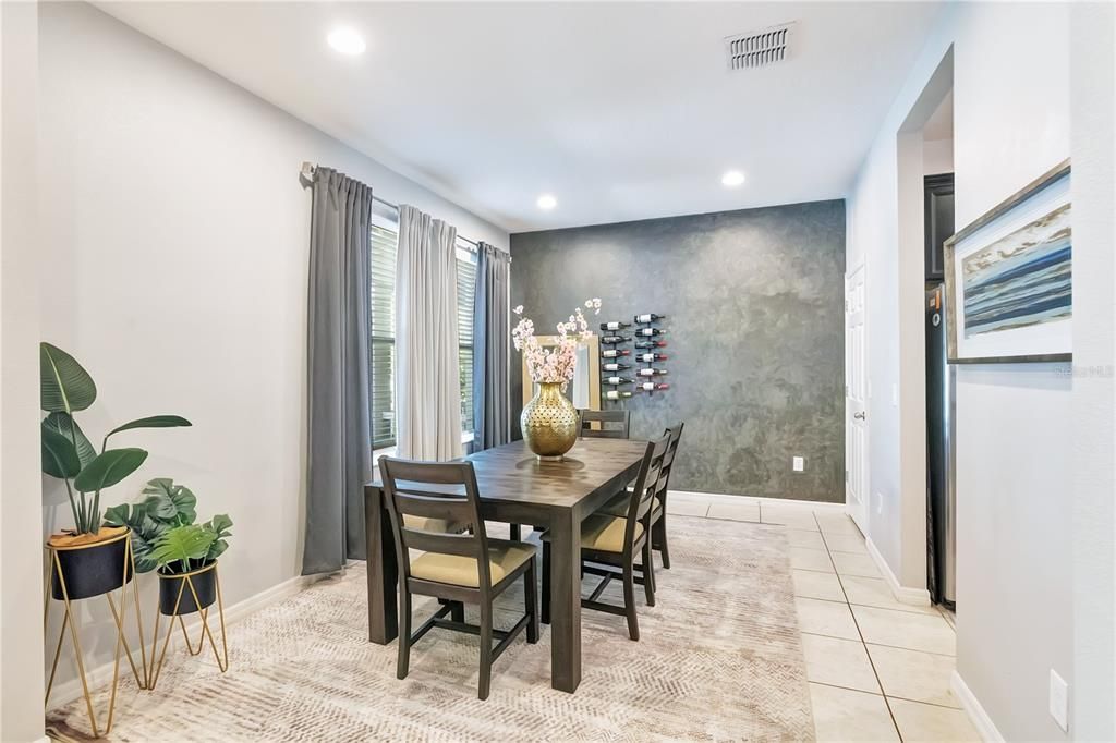 En Venta: $399,900 (3 camas, 2 baños, 1860 Pies cuadrados)