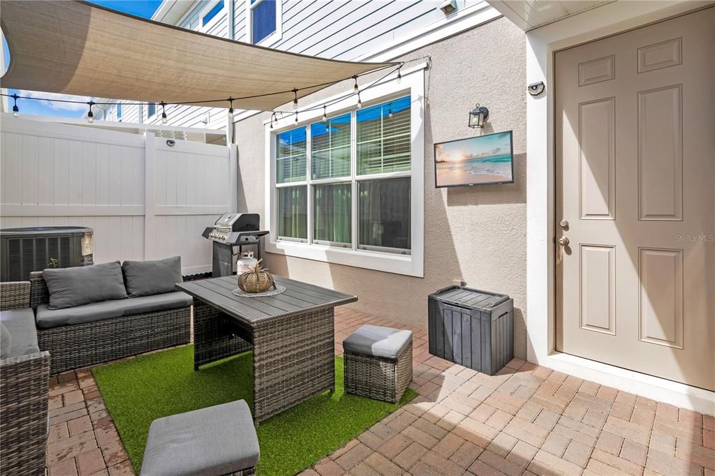 En Venta: $399,900 (3 camas, 2 baños, 1860 Pies cuadrados)