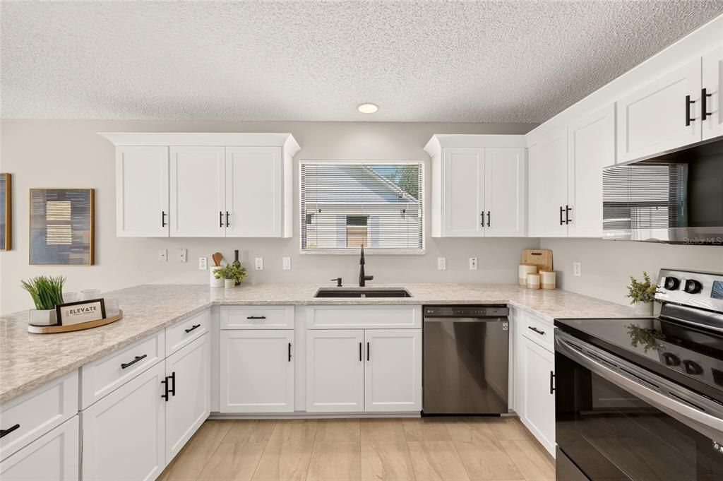 For Sale: $525,000 (3 beds, 2 baths, 1755 Square Feet)