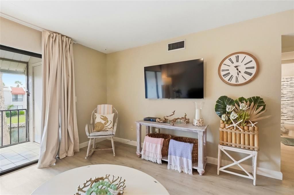 En Venta: $535,000 (2 camas, 2 baños, 1080 Pies cuadrados)