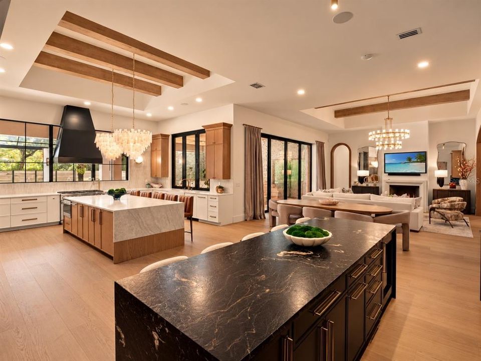 For Sale: $4,200,000 (5 beds, 6 baths, 6139 Square Feet)