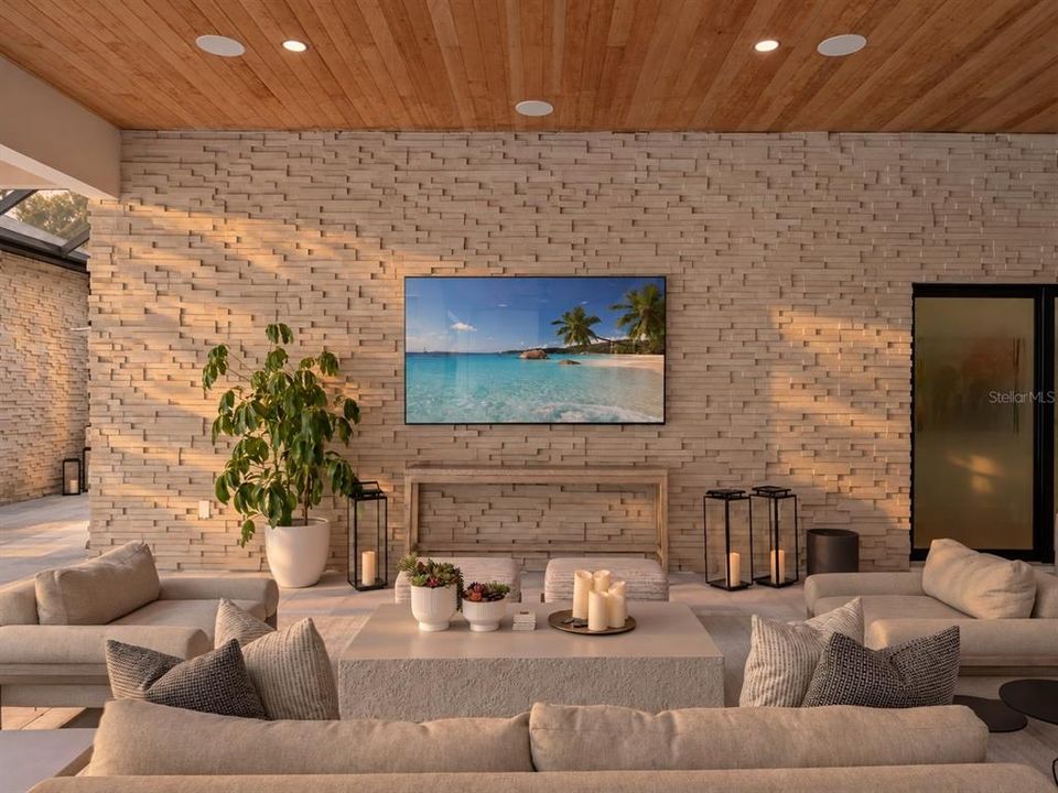For Sale: $4,200,000 (5 beds, 6 baths, 6139 Square Feet)