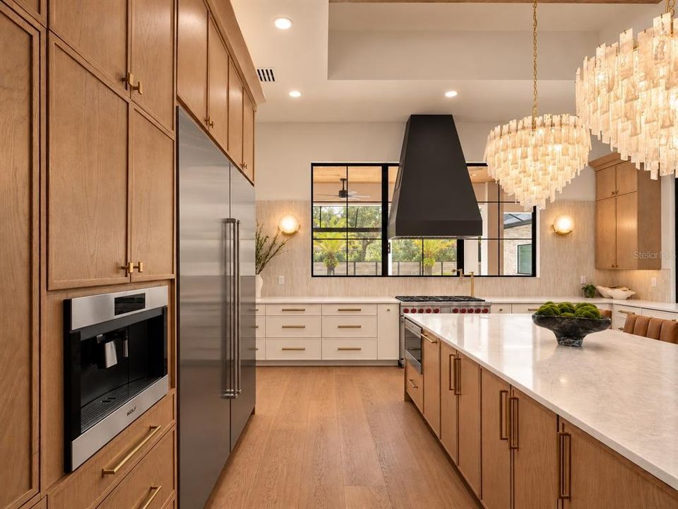 For Sale: $4,200,000 (5 beds, 6 baths, 6139 Square Feet)