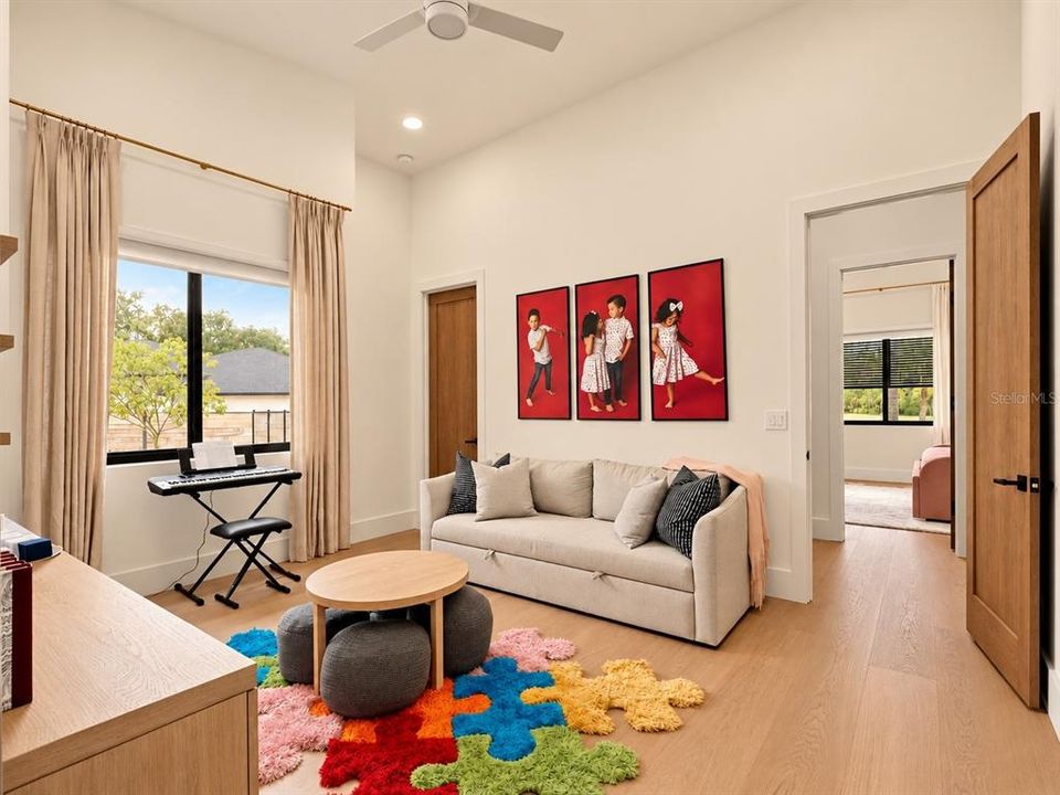 For Sale: $4,200,000 (5 beds, 6 baths, 6139 Square Feet)