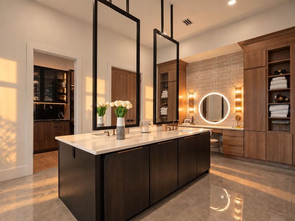 For Sale: $4,200,000 (5 beds, 6 baths, 6139 Square Feet)