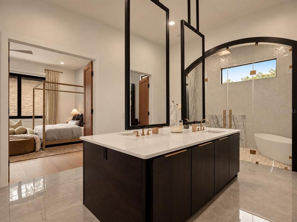 For Sale: $4,200,000 (5 beds, 6 baths, 6139 Square Feet)