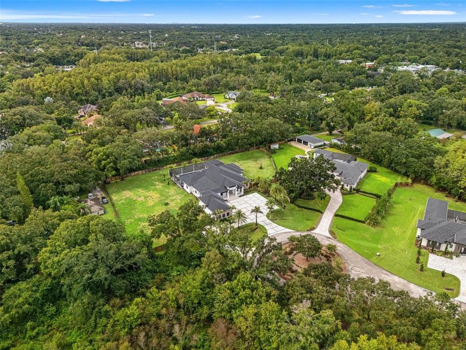 For Sale: $4,200,000 (5 beds, 6 baths, 6139 Square Feet)