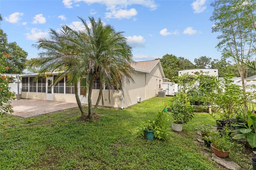 For Sale: $349,900 (4 beds, 2 baths, 1740 Square Feet)