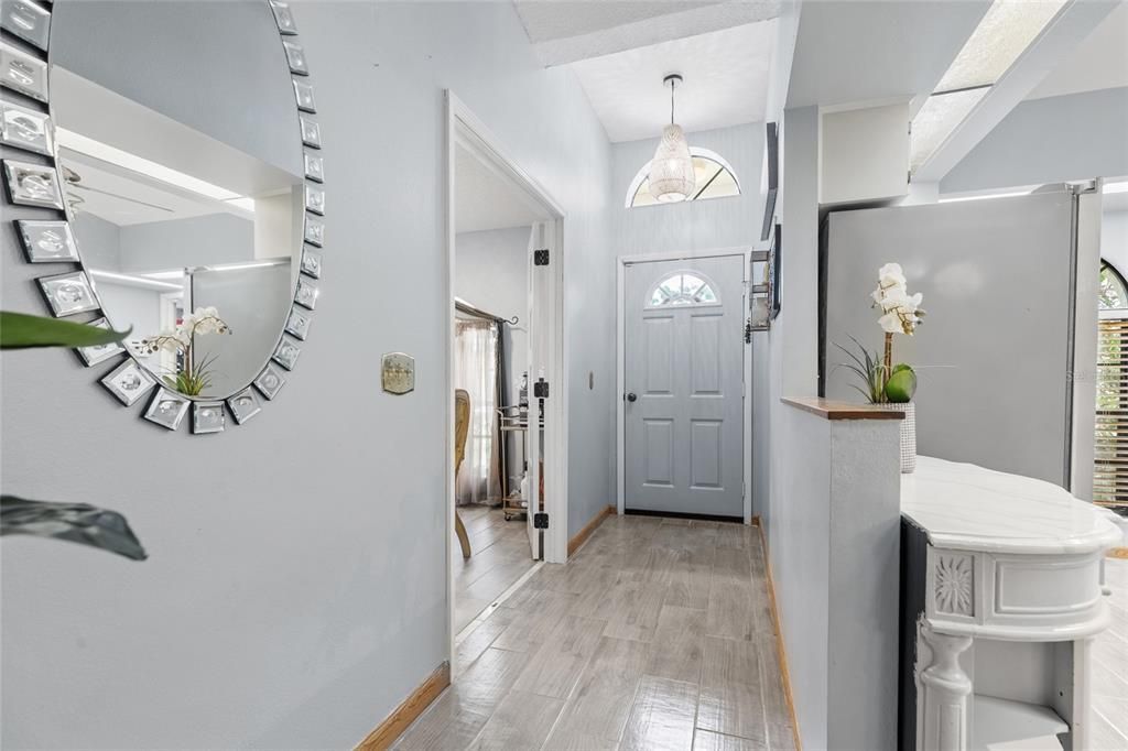 For Sale: $349,900 (4 beds, 2 baths, 1740 Square Feet)