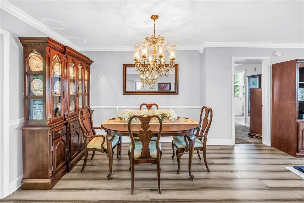 На продажу: $374,900 (2 спален, 2 ванн, 1760 Квадратных фут)