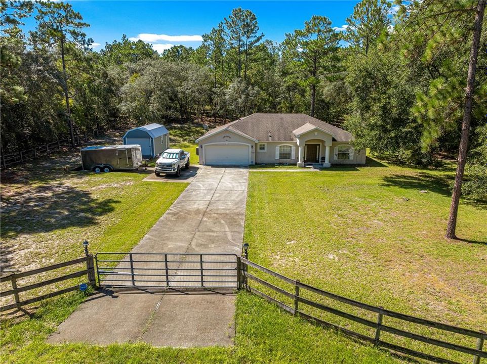 For Sale: $379,900 (3 beds, 2 baths, 2020 Square Feet)