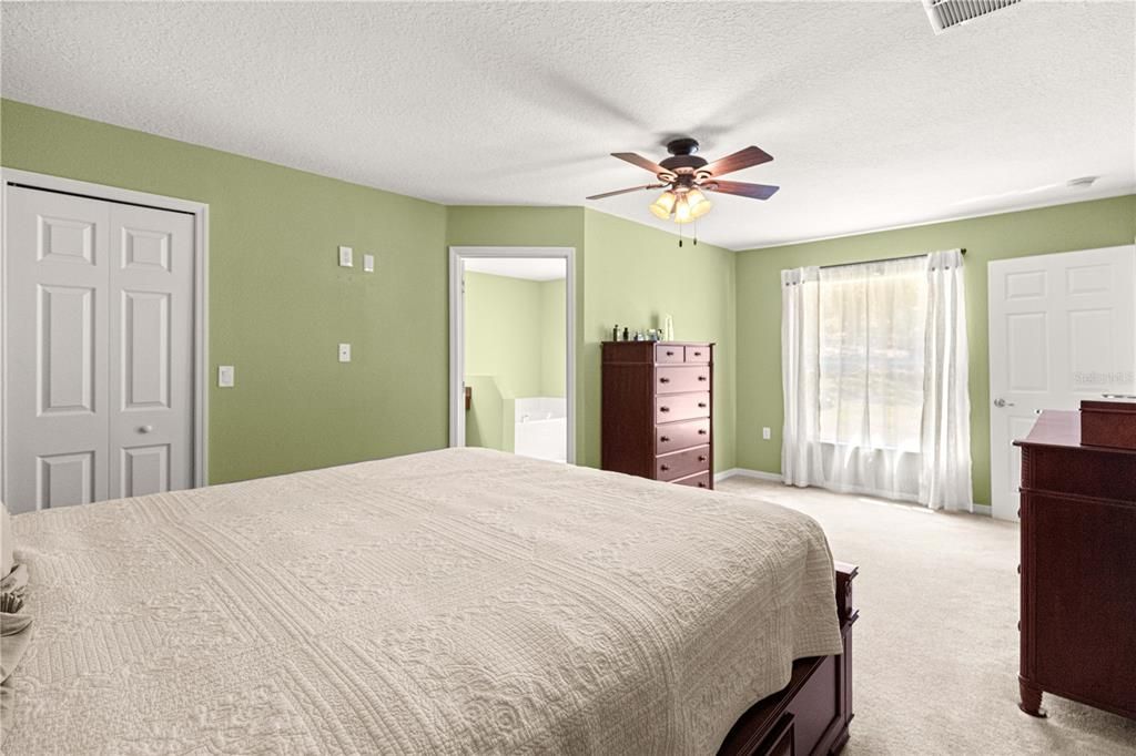 For Sale: $379,900 (3 beds, 2 baths, 2020 Square Feet)