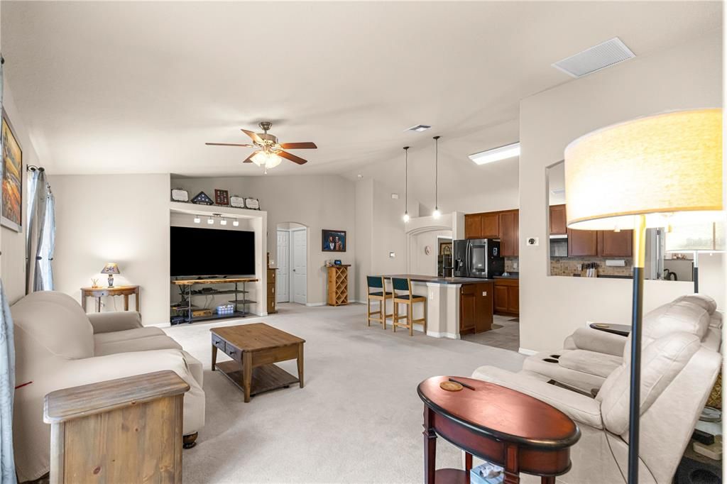 For Sale: $379,900 (3 beds, 2 baths, 2020 Square Feet)