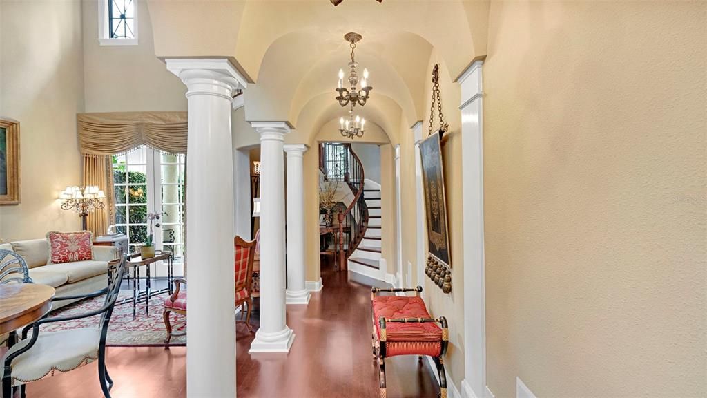 For Sale: $950,000 (3 beds, 2 baths, 1957 Square Feet)
