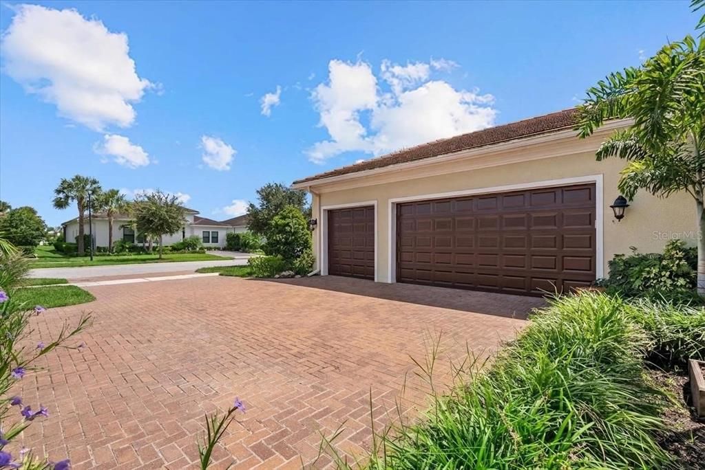 На продажу: $849,999 (2 спален, 2 ванн, 2758 Квадратных фут)