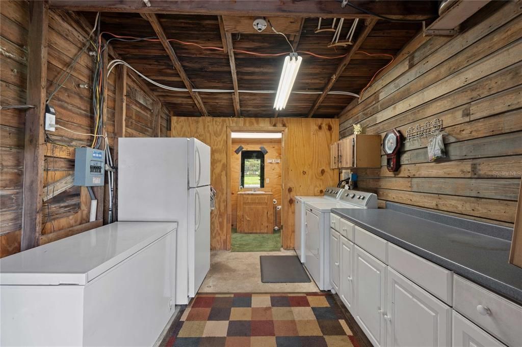 For Sale: $499,000 (2 beds, 1 baths, 1020 Square Feet)