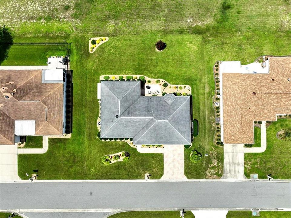 На продажу: $299,999 (2 спален, 2 ванн, 1776 Квадратных фут)