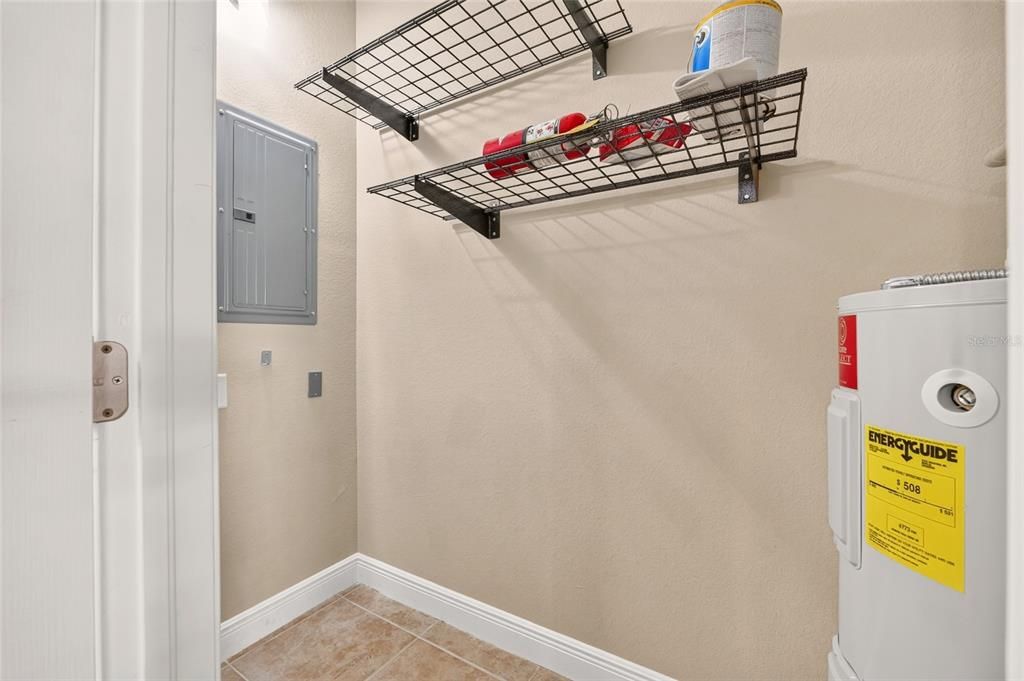 En Venta: $228,000 (2 camas, 3 baños, 1148 Pies cuadrados)