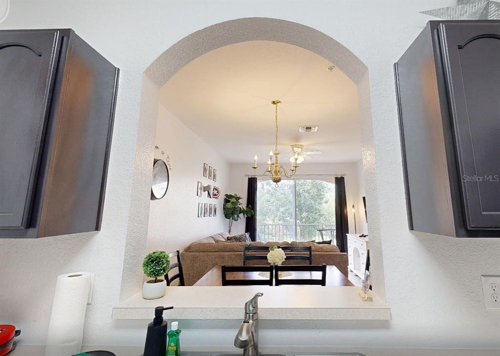 En Venta: $275,000 (2 camas, 2 baños, 1081 Pies cuadrados)