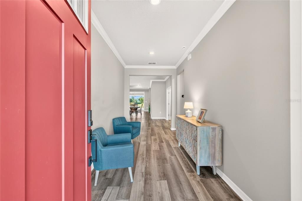 For Sale: $447,400 (2 beds, 2 baths, 2118 Square Feet)