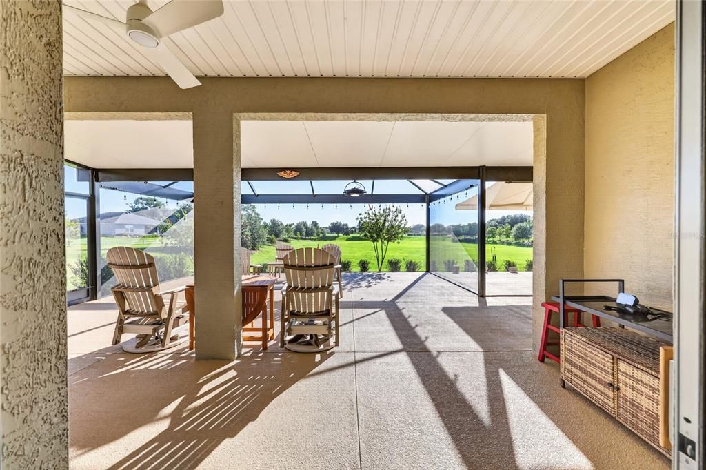 For Sale: $447,400 (2 beds, 2 baths, 2118 Square Feet)