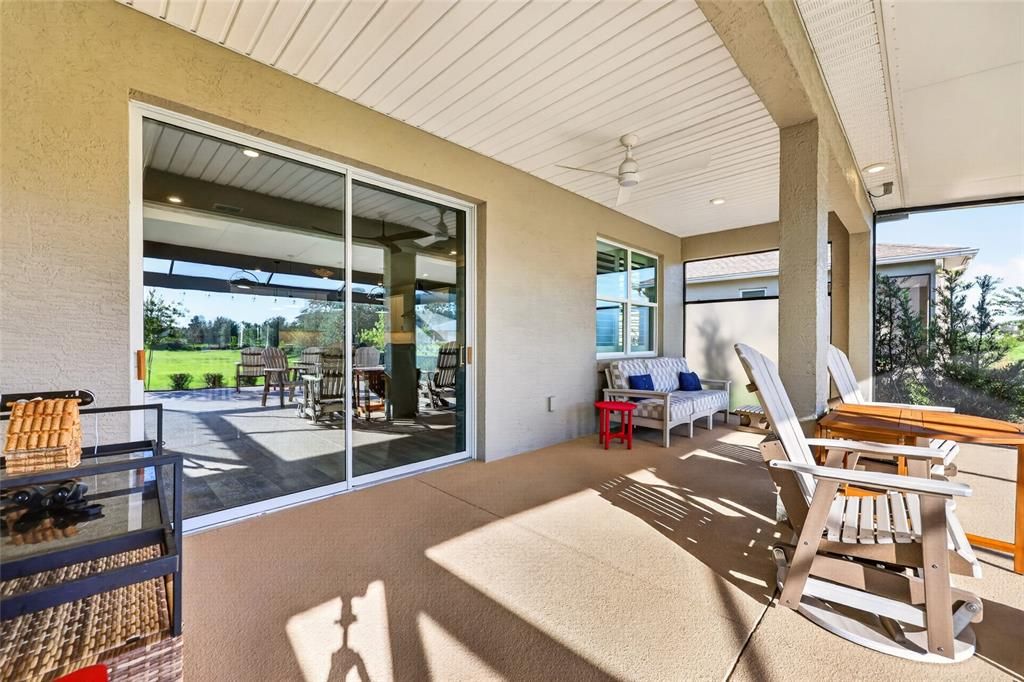 For Sale: $447,400 (2 beds, 2 baths, 2118 Square Feet)