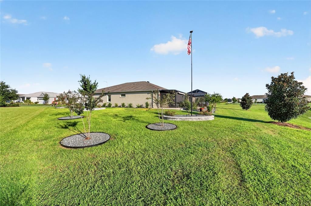For Sale: $447,400 (2 beds, 2 baths, 2118 Square Feet)