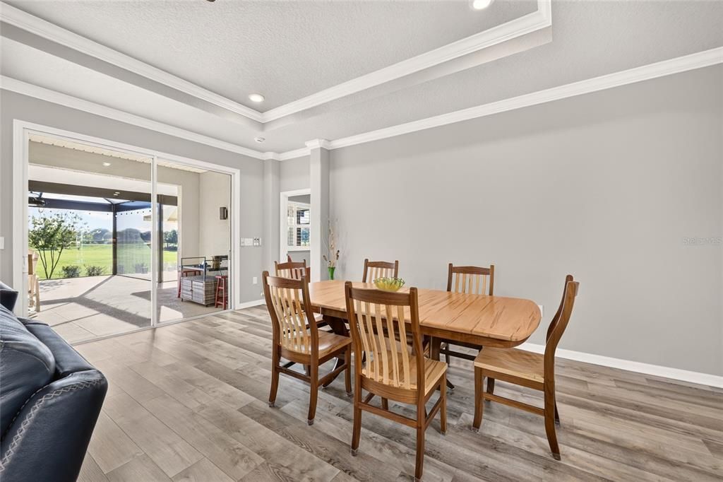 For Sale: $447,400 (2 beds, 2 baths, 2118 Square Feet)