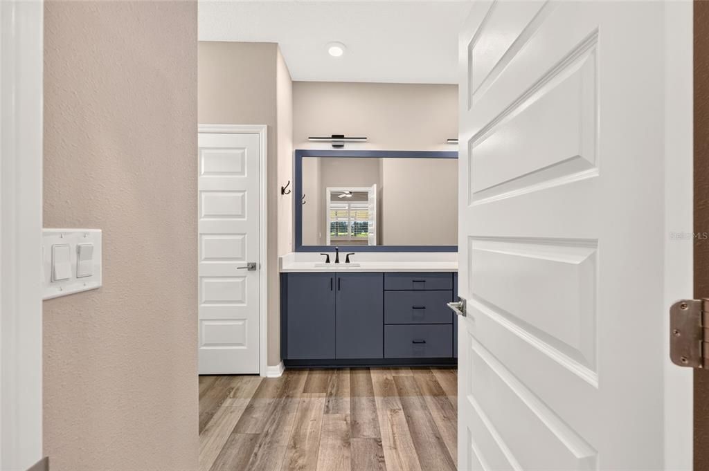 For Sale: $447,400 (2 beds, 2 baths, 2118 Square Feet)