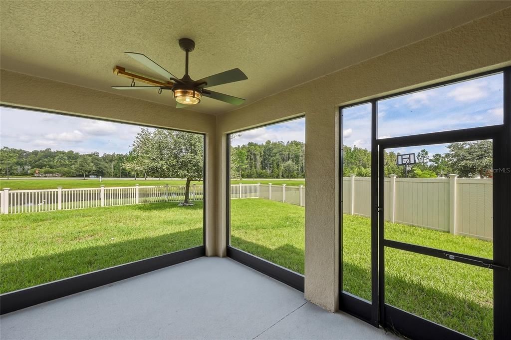 For Sale: $679,000 (5 beds, 5 baths, 3814 Square Feet)