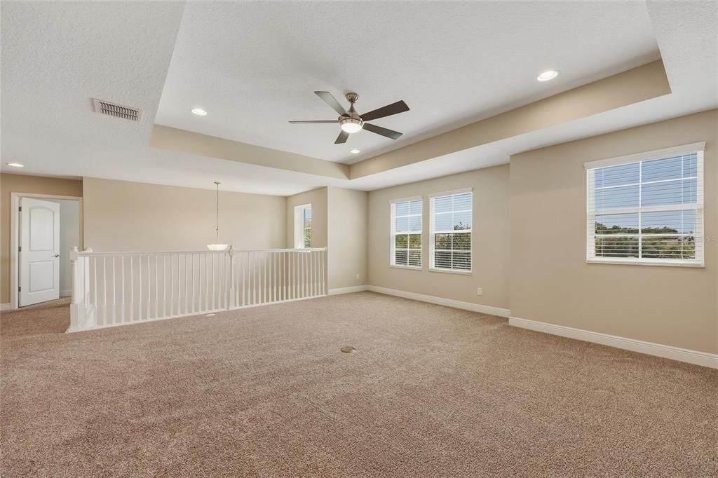 For Sale: $679,000 (5 beds, 5 baths, 3814 Square Feet)