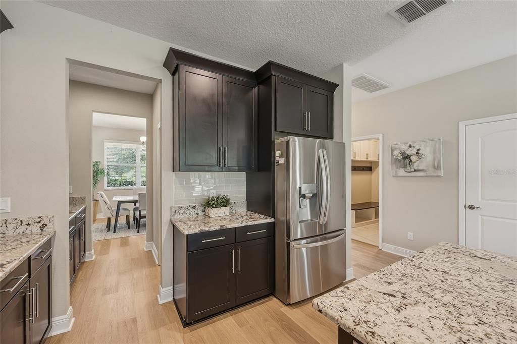 For Sale: $679,000 (5 beds, 5 baths, 3814 Square Feet)