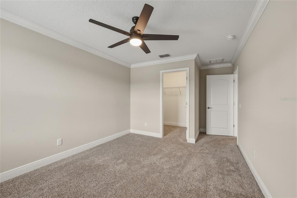 For Sale: $679,000 (5 beds, 5 baths, 3814 Square Feet)