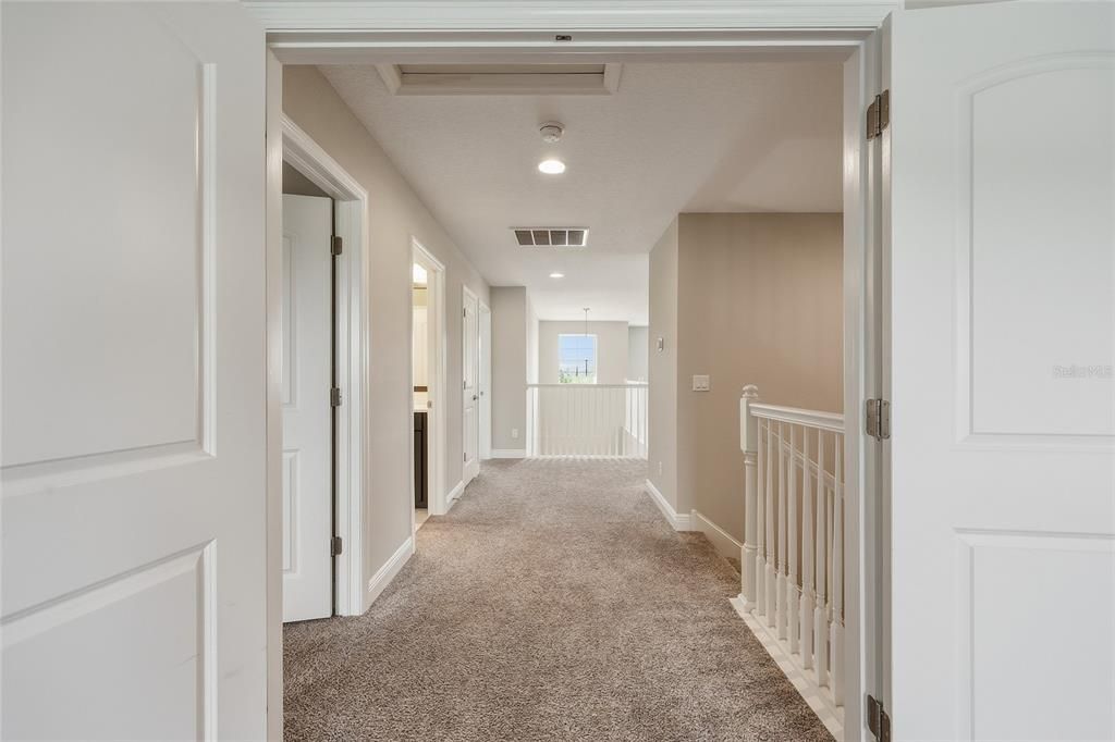 For Sale: $679,000 (5 beds, 5 baths, 3814 Square Feet)