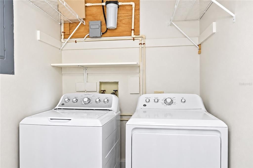 На продажу: $199,000 (2 спален, 1 ванн, 1026 Квадратных фут)