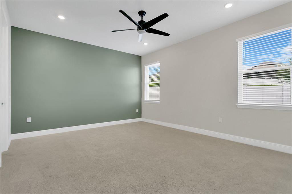 For Rent: $3,900 (5 beds, 3 baths, 3167 Square Feet)