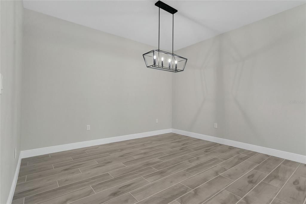 For Rent: $3,900 (5 beds, 3 baths, 3167 Square Feet)