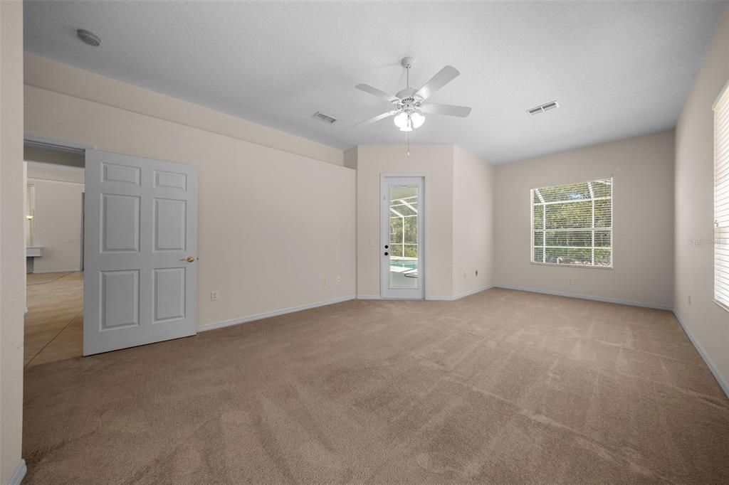 For Sale: $625,000 (4 beds, 2 baths, 2818 Square Feet)