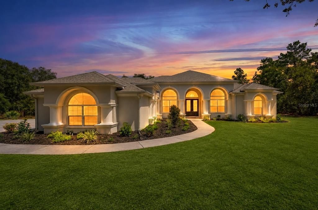 For Sale: $625,000 (4 beds, 2 baths, 2818 Square Feet)