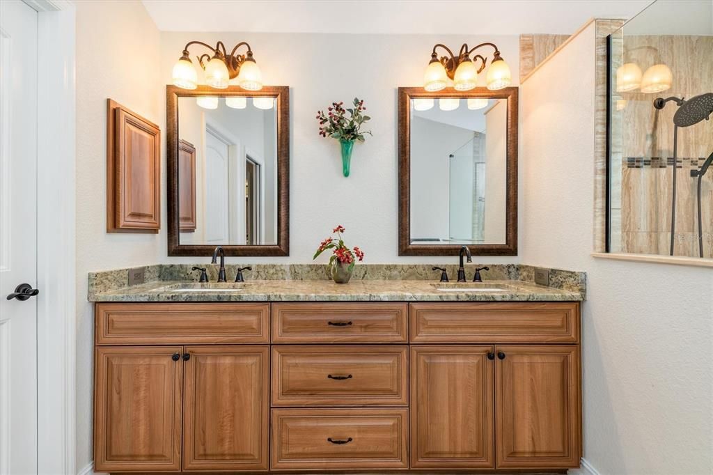 En Venta: $559,000 (3 camas, 2 baños, 2186 Pies cuadrados)