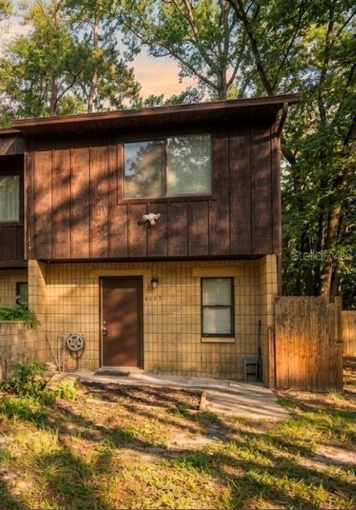 В аренду: $1,600 (2 спален, 2 ванн, 1120 Квадратных фут)