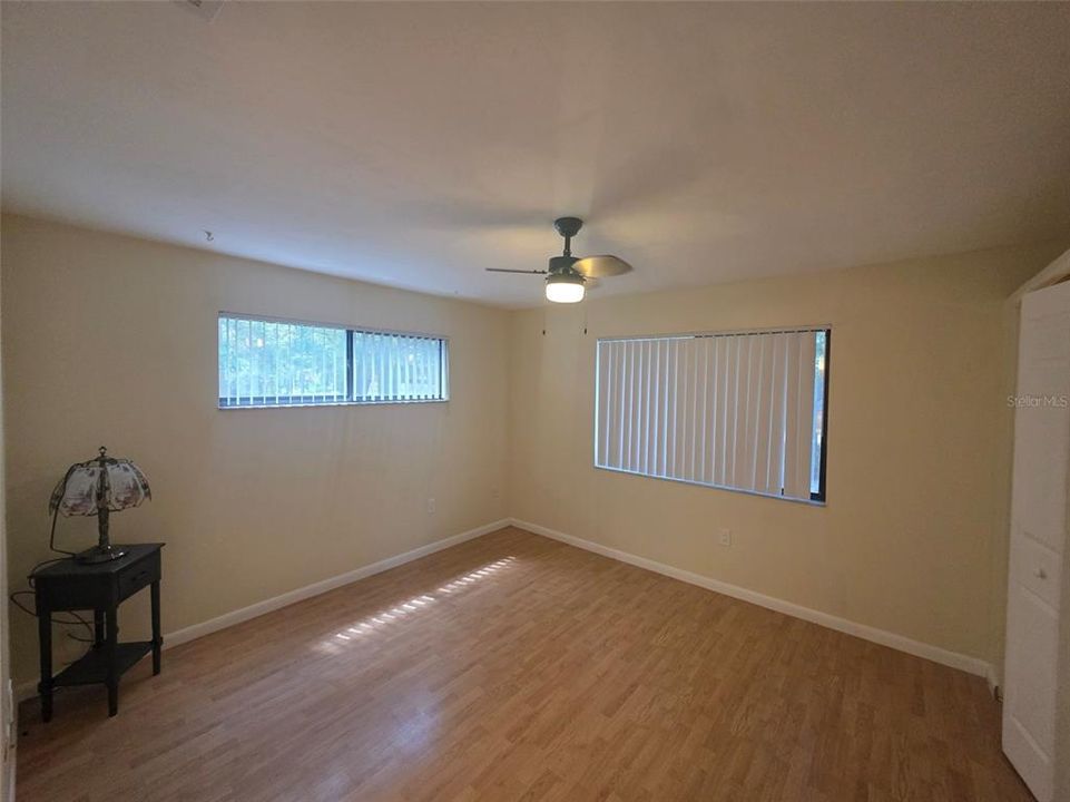 В аренду: $1,600 (2 спален, 2 ванн, 1120 Квадратных фут)