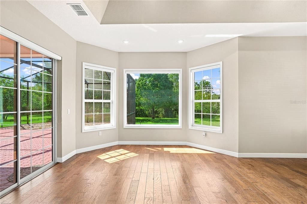 For Sale: $475,000 (3 beds, 2 baths, 2935 Square Feet)